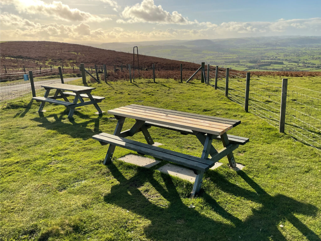 Picture showing picnic benches at The Midland Gliding Club.