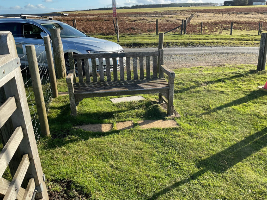 Photo showing a bench at the viewpoint at the midland gliding club.